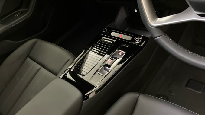 Audi A6 210kW 83kWh Sport 5dr Auto Electric Estate - Image 14